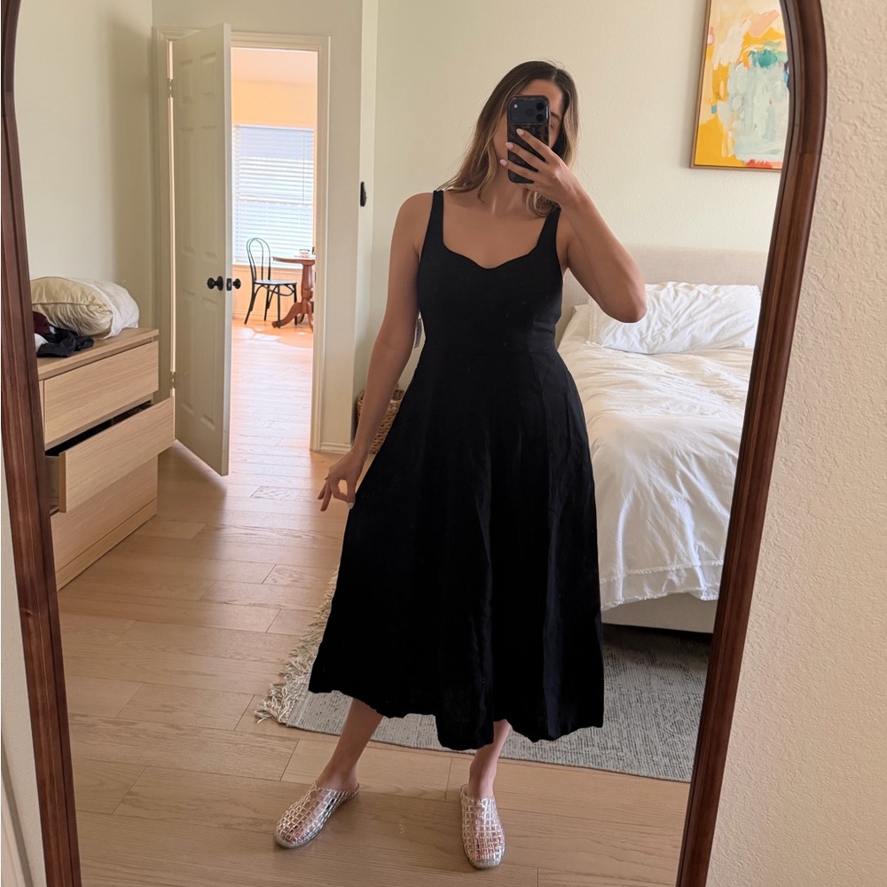 Old Navy Black Sleeveless Linen Midi Dress